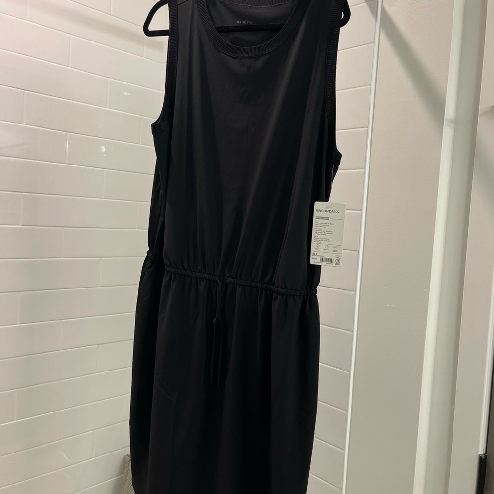 Black Sleeveless Dress